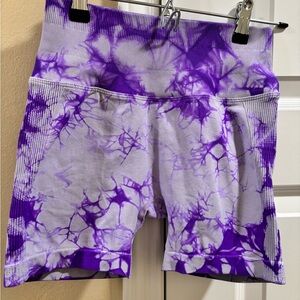 Vibrant Purple Tie-Dye Women's Bike Shorts